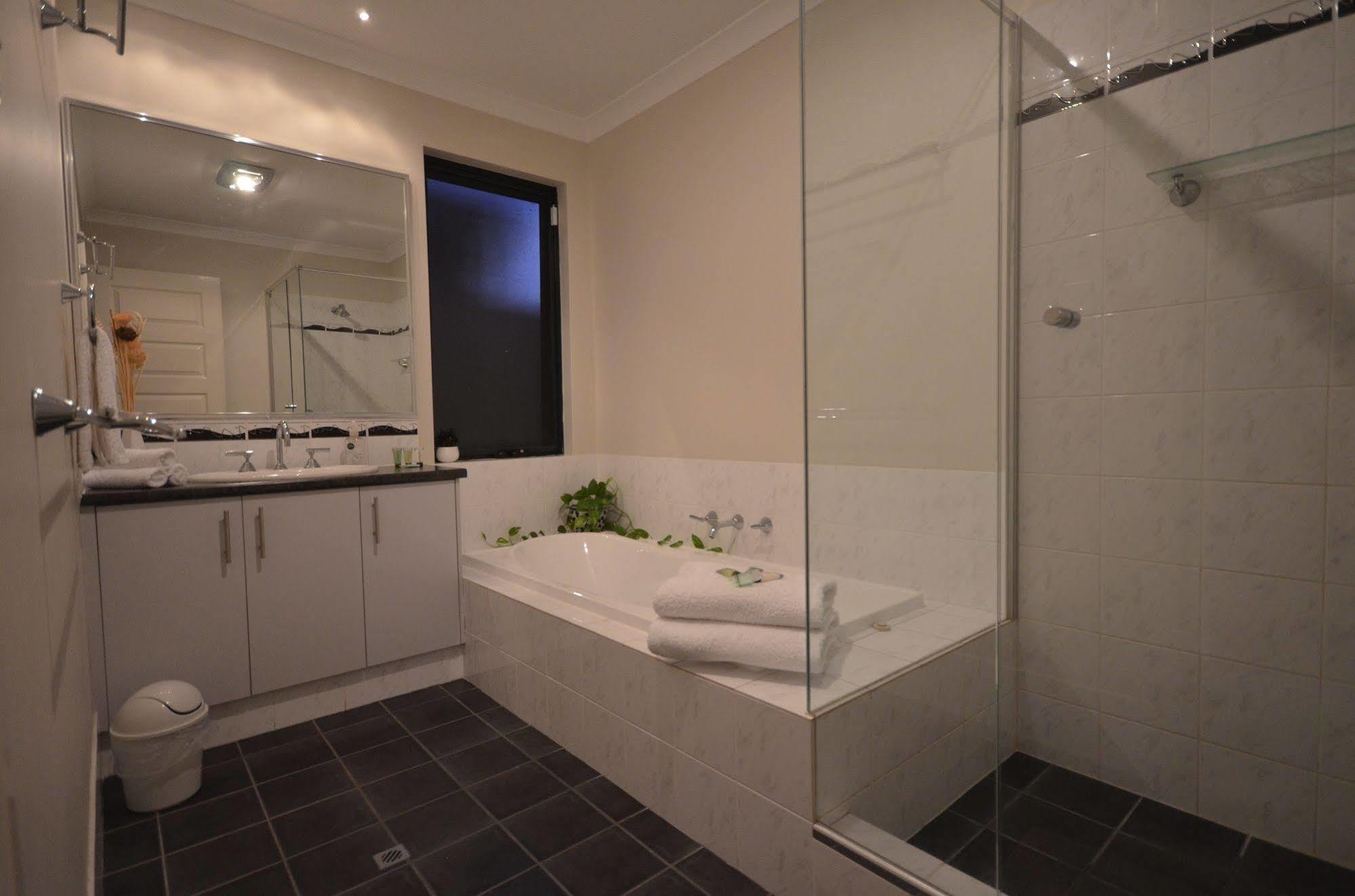 Ellard Bed & Breakfast Perth Buitenkant foto